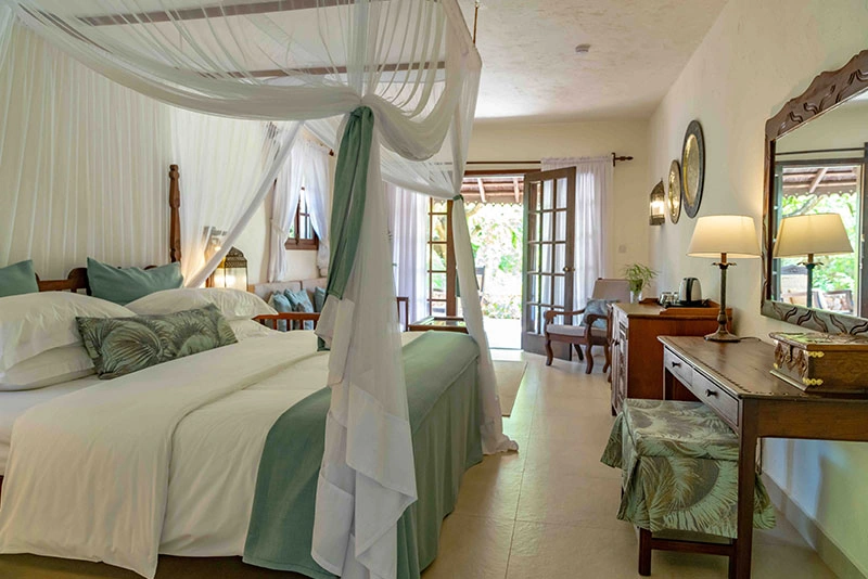 Breezes Beach Club - 9